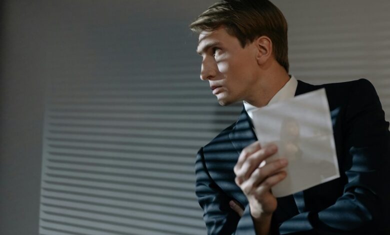 social identity discovery hub